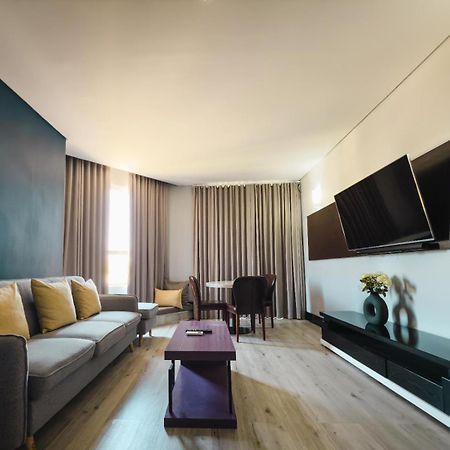 The Grand Aria Hotel And Conference Centre กาโบโรเน ห้อง รูปภาพ
